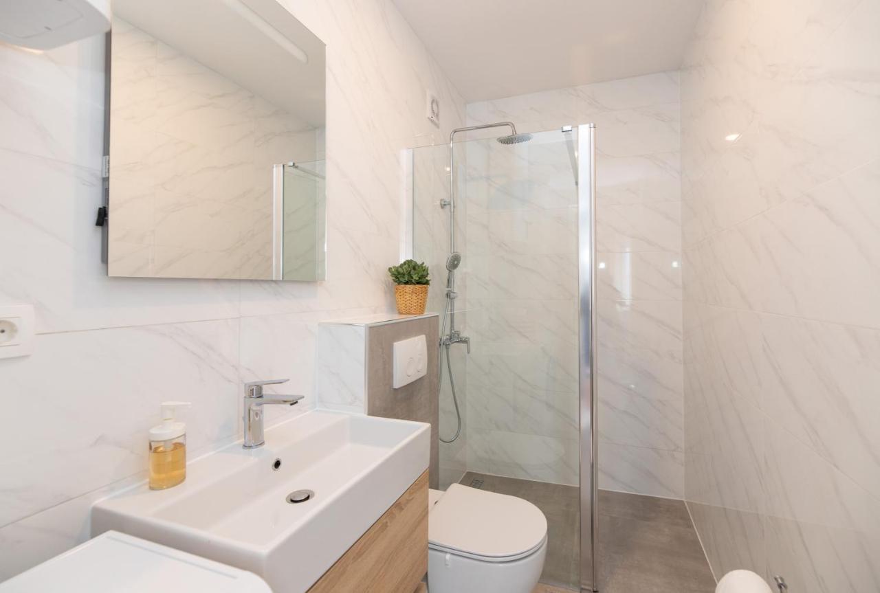Apartman Ruzica Pucisca Exterior foto